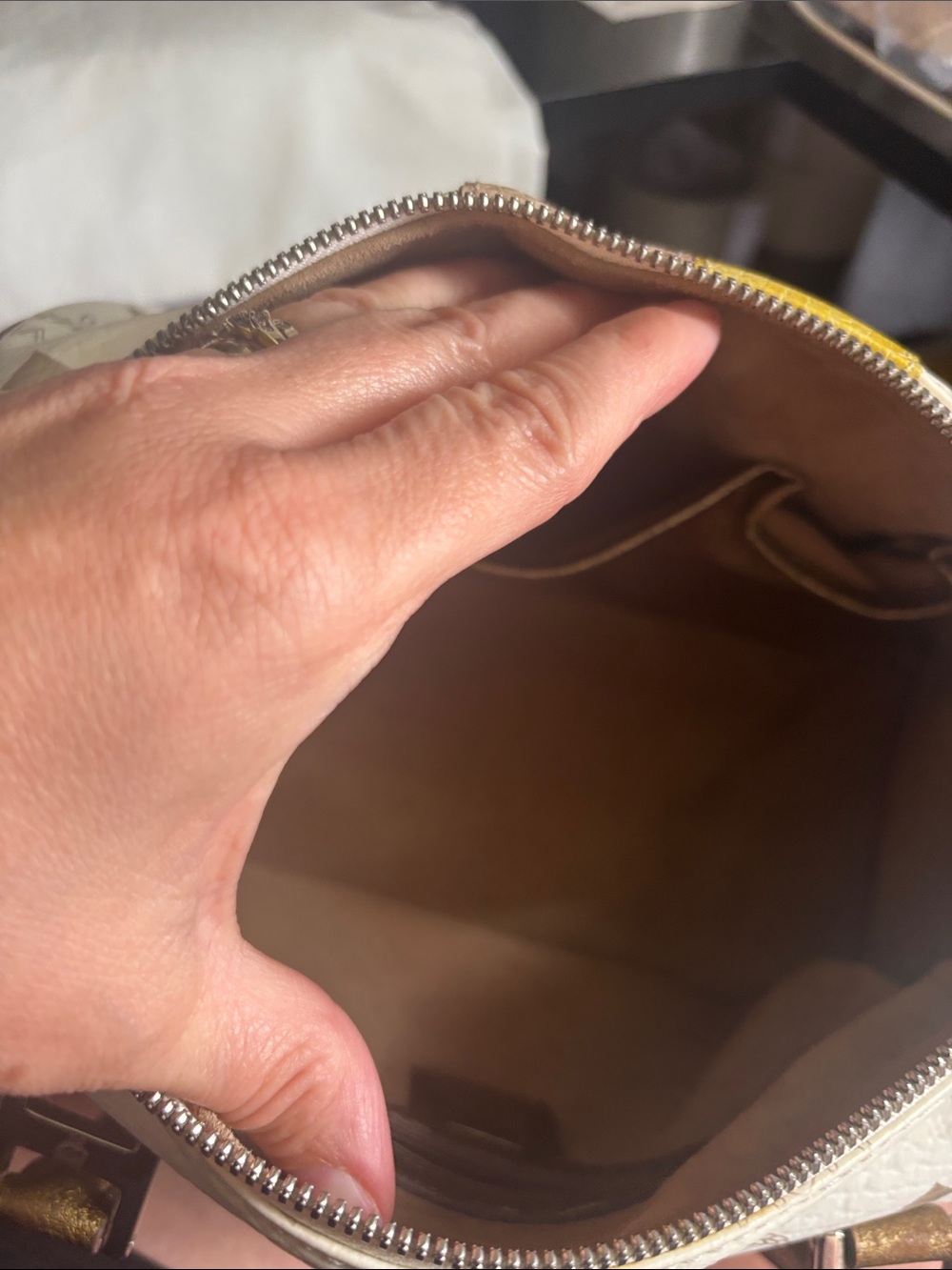 MCM Princess lion limited edition Boston bag - Picture 12 of 17